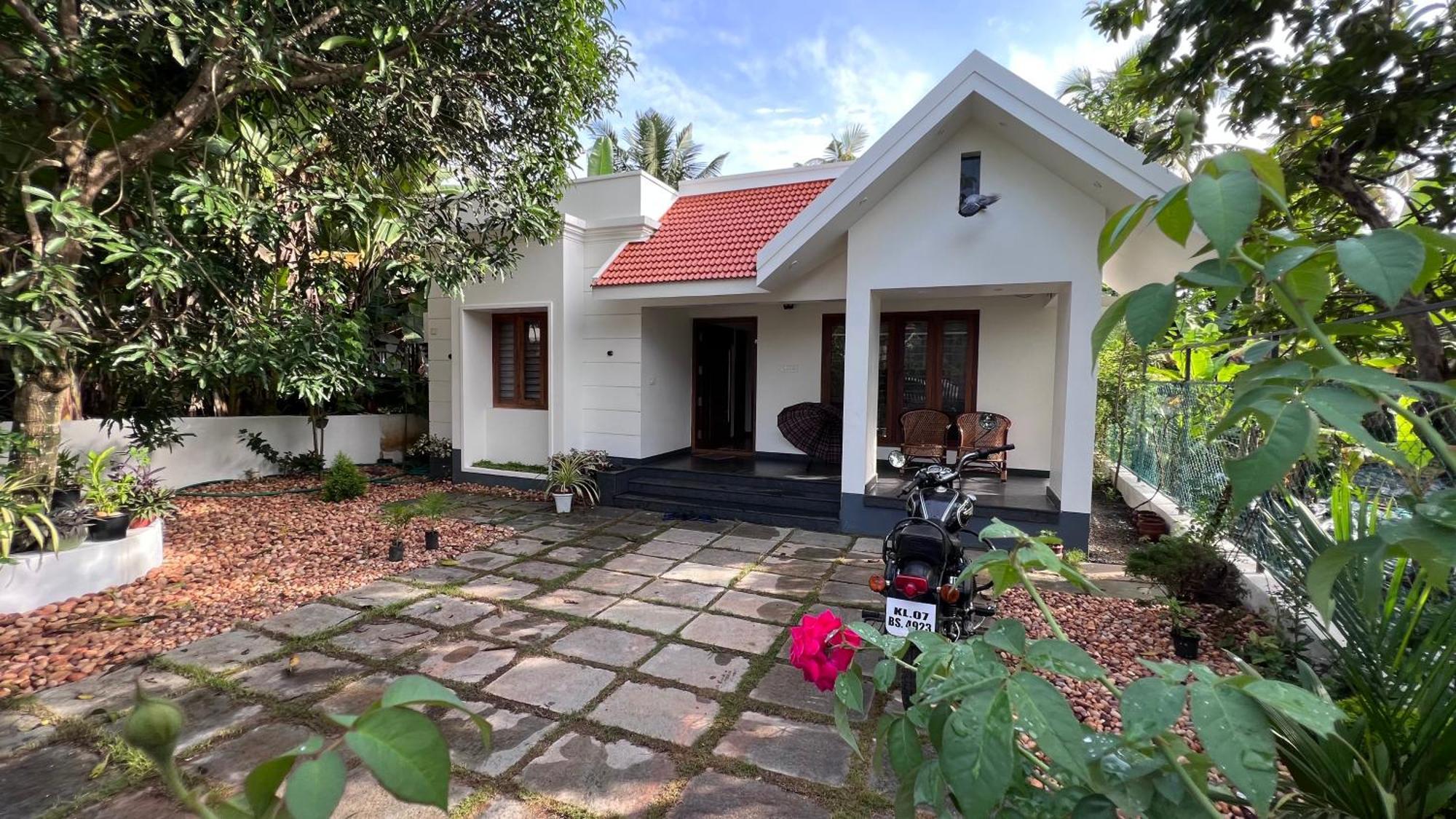 Alappuzha Beautiful Village House With All Facilities. מראה חיצוני תמונה